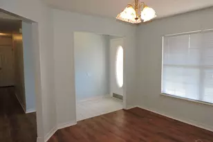 2552 Southern Oaks Dr, Cantonment, FL 32533 - Photo 3