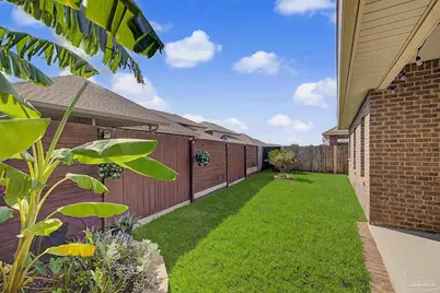 1740 Brantley Dr, Gulf Breeze, FL 32563 - Photo 5