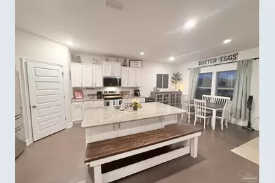 2805 Gemstone Cir, Pace, FL 32571 - Photo 3