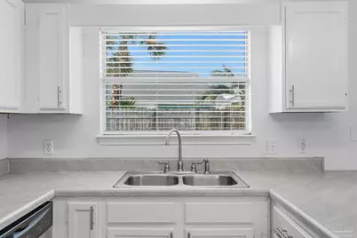 3750 Sterling Point Rd, Gulf Breeze, FL 32563 - Photo 13