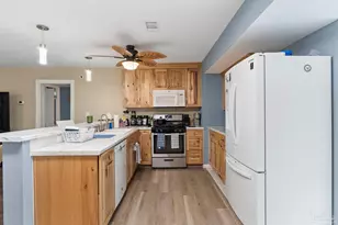 410 Bartow Ave, Pensacola, FL 32507 - Photo 11