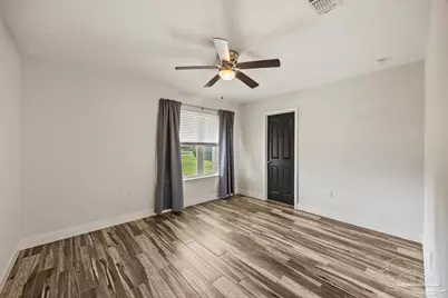 2536 Bluewater Dr, Navarre, FL 32566 - Photo 23