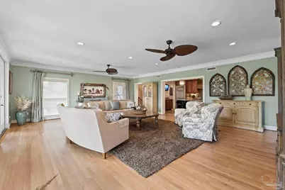 1660 E Texar Dr, Pensacola, FL 32503 - Photo 23