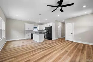 2420 W Blount St, Pensacola, FL 32505 - Photo 9