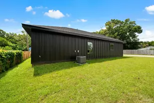 2420 W Blount St, Pensacola, FL 32505 - Photo 31