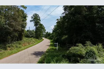 2570 Wade Rd, Jay, FL 32565 - Photo 9