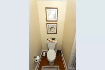 566 Santos St, Pensacola, FL 32502 - Photo 29