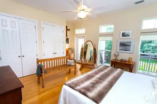 566 Santos St, Pensacola, FL 32502 - Photo 11