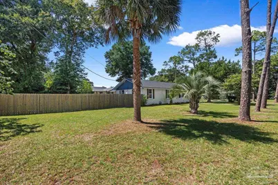 2931 N 15th Ave, Pensacola, FL 32503 - Photo 9