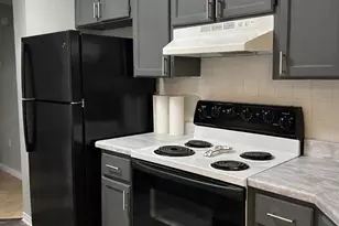 7225 W Fairfield Dr, Pensacola, FL 32506 - Photo 3