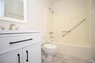 6801 Tiki Ln, Pensacola, FL 32503 - Photo 9