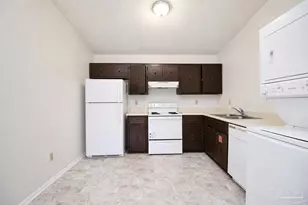 6801 Tiki Ln, Pensacola, FL 32503 - Photo 5
