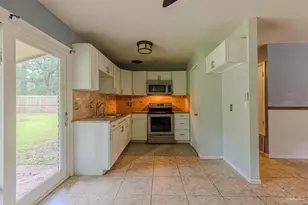 136 Shady Ln, Crestview, FL 32536 - Photo 7
