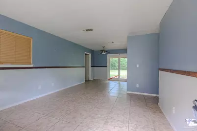 136 Shady Ln, Crestview, FL 32536 - Photo 5
