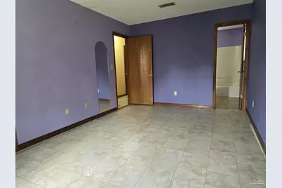 2841 Mandeville Ln, Pensacola, FL 32526 - Photo 9