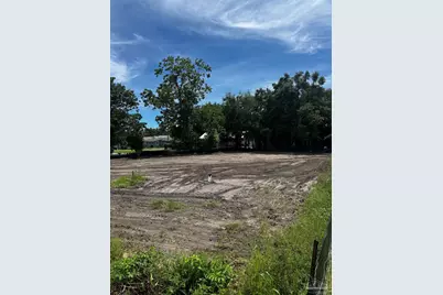 1109 W Intendencia St #A, Pensacola, FL 32502 - Photo 1