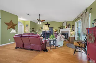 3279 Massena Dr, Pensacola, FL 32526 - Photo 11