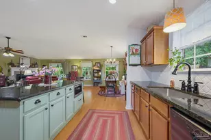 3279 Massena Dr, Pensacola, FL 32526 - Photo 7