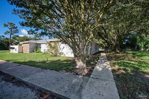 1555 Green Briar Pkwy, Gulf Breeze, FL 32563 - Photo 1