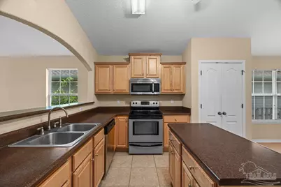 14482 Innerarity Pt Rd, Pensacola, FL 32507 - Photo 19