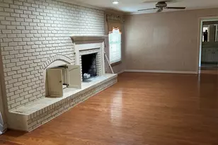 817 Bay Cliffs Rd, Gulf Breeze, FL 32561 - Photo 7