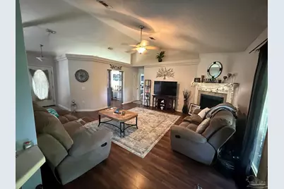5825 Ashton Woods Cir, Milton, FL 32570 - Photo 3