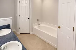 5825 Ashton Woods Cir, Milton, FL 32570 - Photo 17