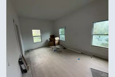 909 N 6th Ave, Pensacola, FL 32501 - Photo 9