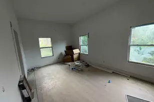 909 N 6th Ave, Pensacola, FL 32501 - Photo 9
