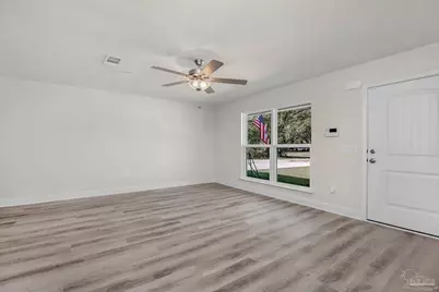 7251 Bogey Ln, Milton, FL 32570 - Photo 11