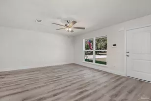 7251 Bogey Ln, Milton, FL 32570 - Photo 11