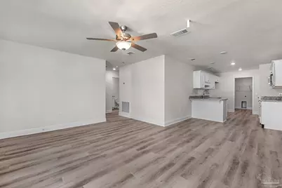 7251 Bogey Ln, Milton, FL 32570 - Photo 9