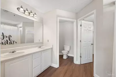 5581 Shadow Shore Pl, Gulf Breeze, FL 32563 - Photo 17