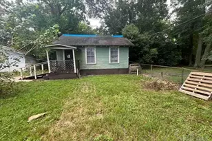 2410 N Pace Blvd, Pensacola, FL 32505 - Photo 1