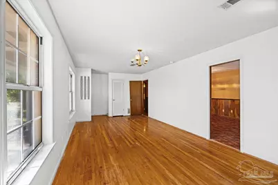 467 Hancock Ln, Pensacola, FL 32503 - Photo 5