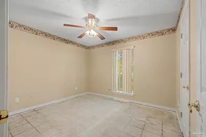 2619 Barefoot Creek Cir, Navarre, FL 32566 - Photo 19