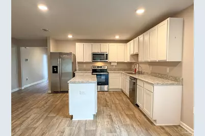 7305 Lakeside Oak Ct, Pensacola, FL 32526 - Photo 3