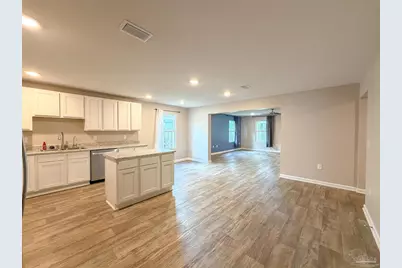 7305 Lakeside Oak Ct, Pensacola, FL 32526 - Photo 5