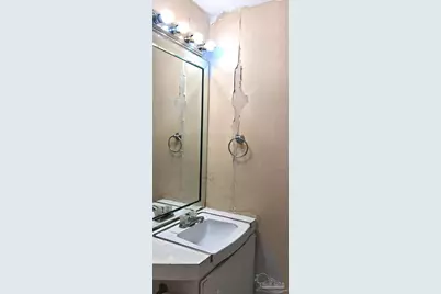825 Bayshore Dr #703, Pensacola, FL 32507 - Photo 13