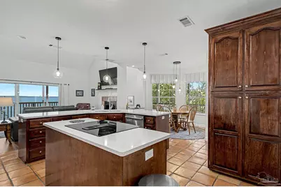 4504 Bayside Dr, Milton, FL 32583 - Photo 11