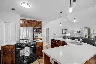 4504 Bayside Dr, Milton, FL 32583 - Photo 13