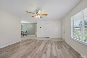 5119 Cherry Blossom Ln, Milton, FL 32570 - Photo 5