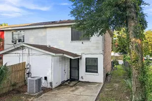 2411 N E St, Pensacola, FL 32501 - Photo 35