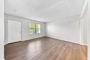 2411 N E St, Pensacola, FL 32501 - Photo 9