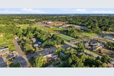 2411 N E St, Pensacola, FL 32507 - Photo 47