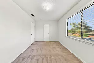 2411 N E St, Pensacola, FL 32501 - Photo 29