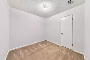 2411 N E St, Pensacola, FL 32501 - Photo 25