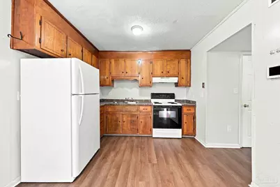 2411 N E St, Pensacola, FL 32507 - Photo 3