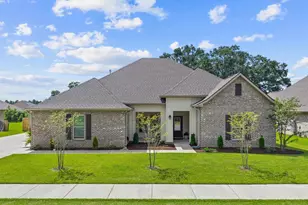 2761 Trestle Wy, Cantonment, FL 32533 - Photo 1