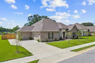 2761 Trestle Wy, Cantonment, FL 32533 - Photo 3